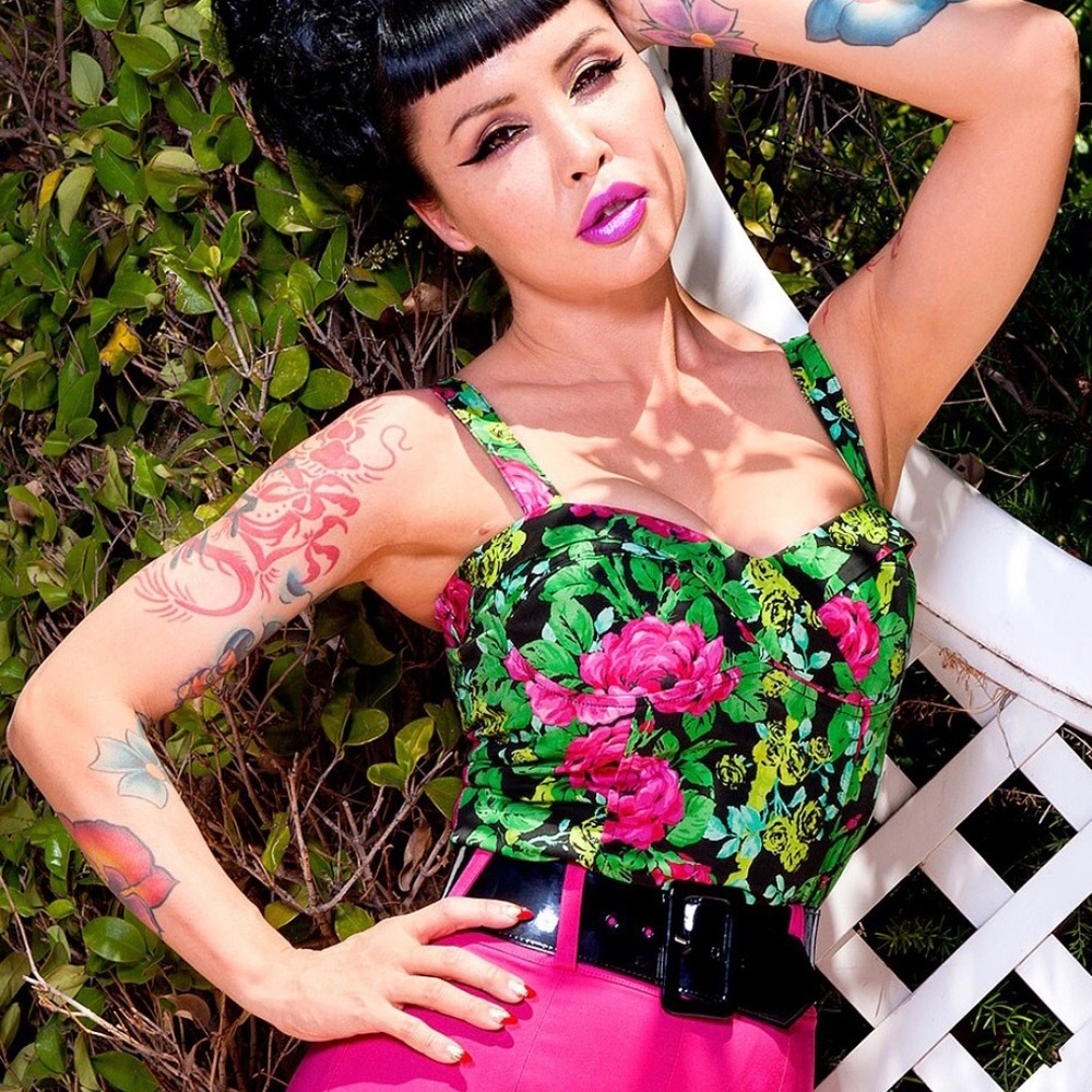 Deadly Dames Vamp Top Floral Retro Vintage Style
